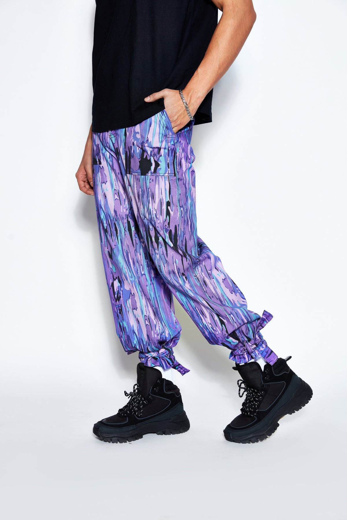 Abstract Print Twill Pants- Purple