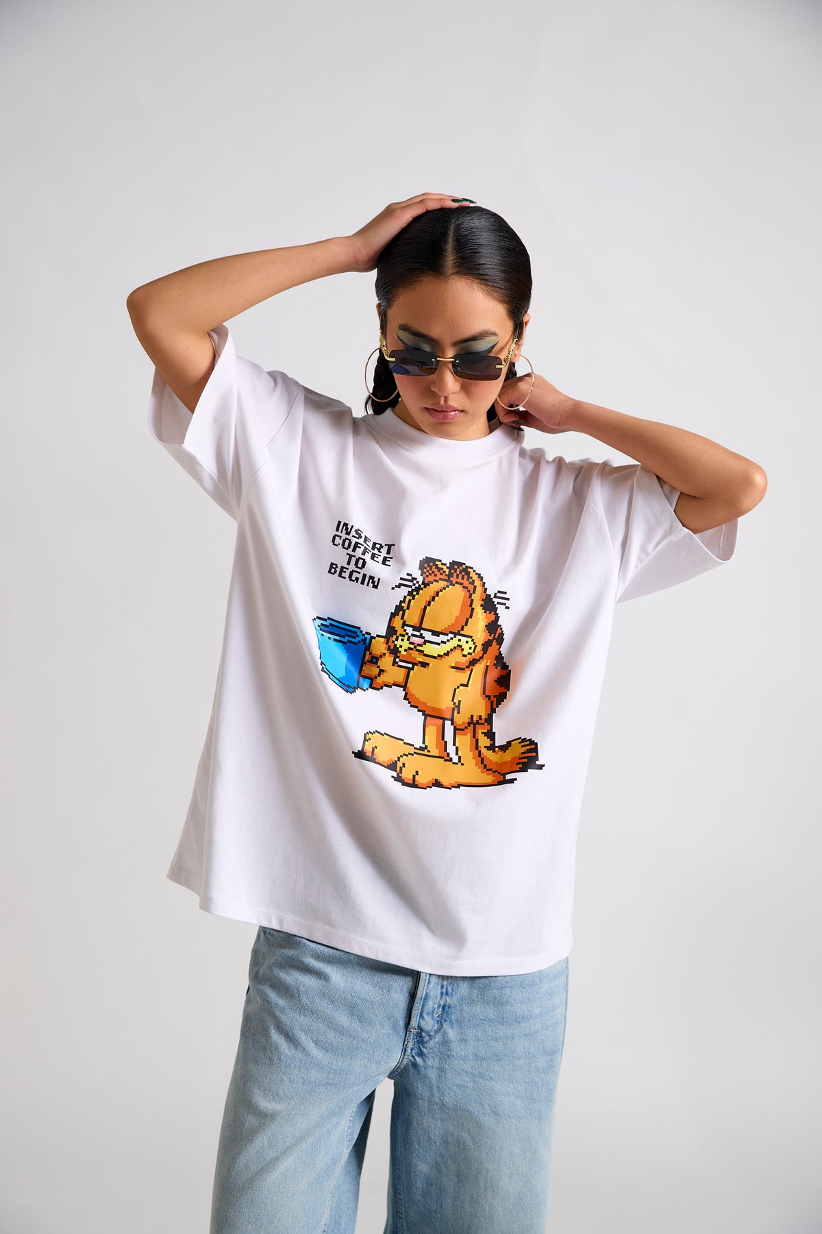 Garfield:Insert Coffee To Begin Oversized T-shirt