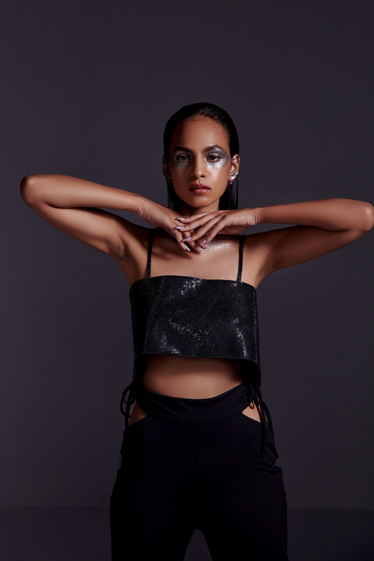 Slim Chainmail Earring-Black