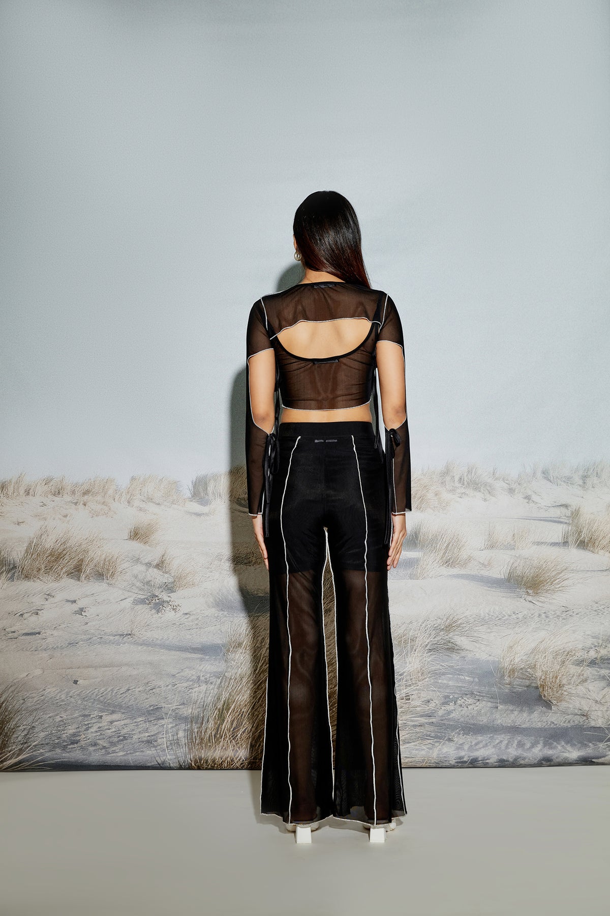 Gathered O Ring Mesh Top with Detachable Sleeves