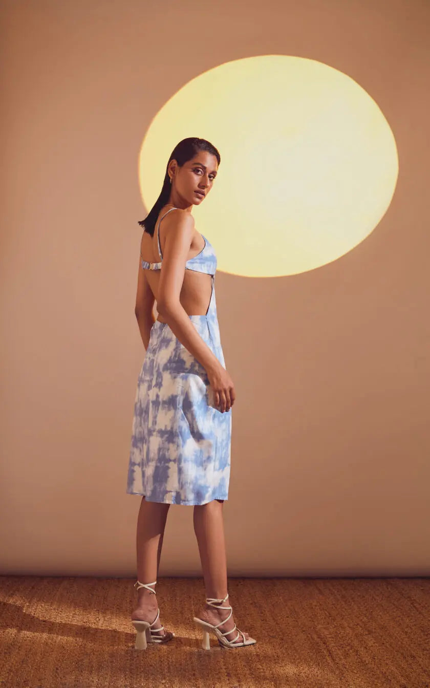 Blue-White Printed Tie-Dye Effect Back Opening Fitted Dress