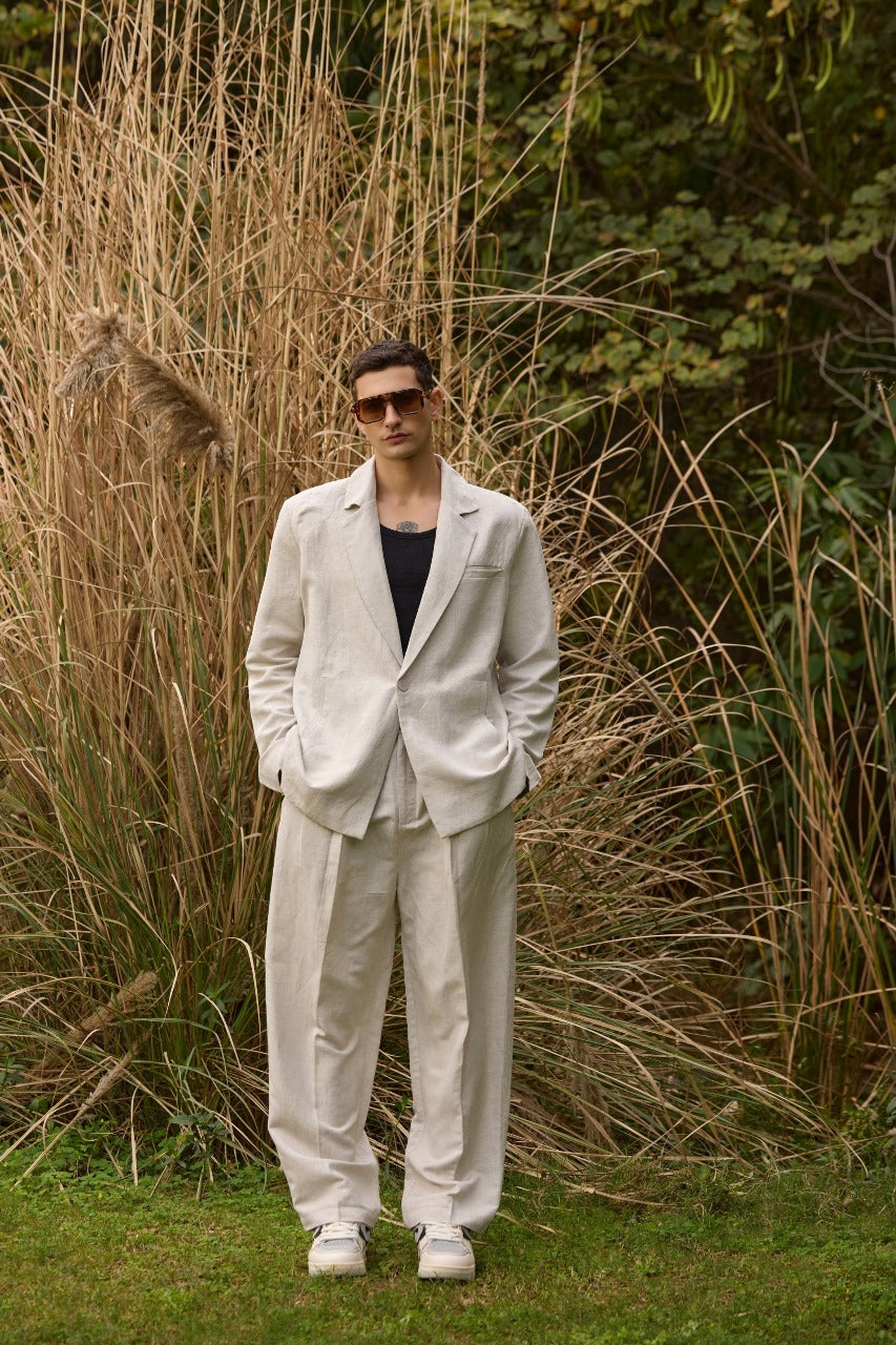 Men’s Relaxed-Fit Linen Suit