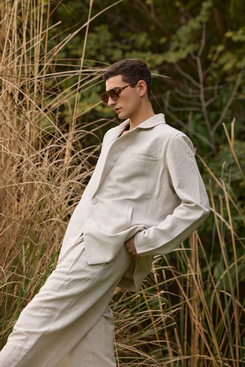 Men’s Relaxed-Fit Linen Suit