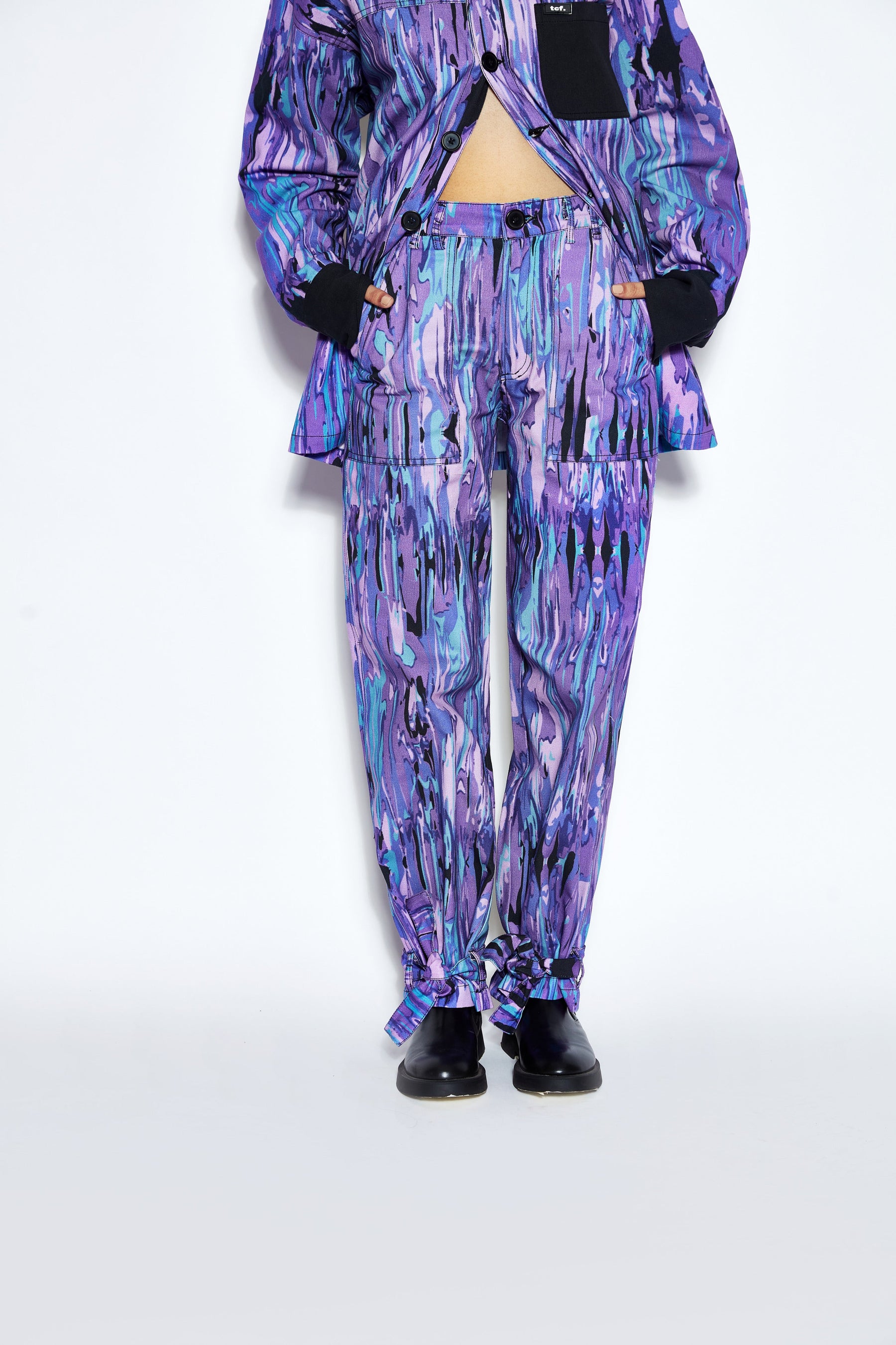 Abstract Print Twill Pants- Purple