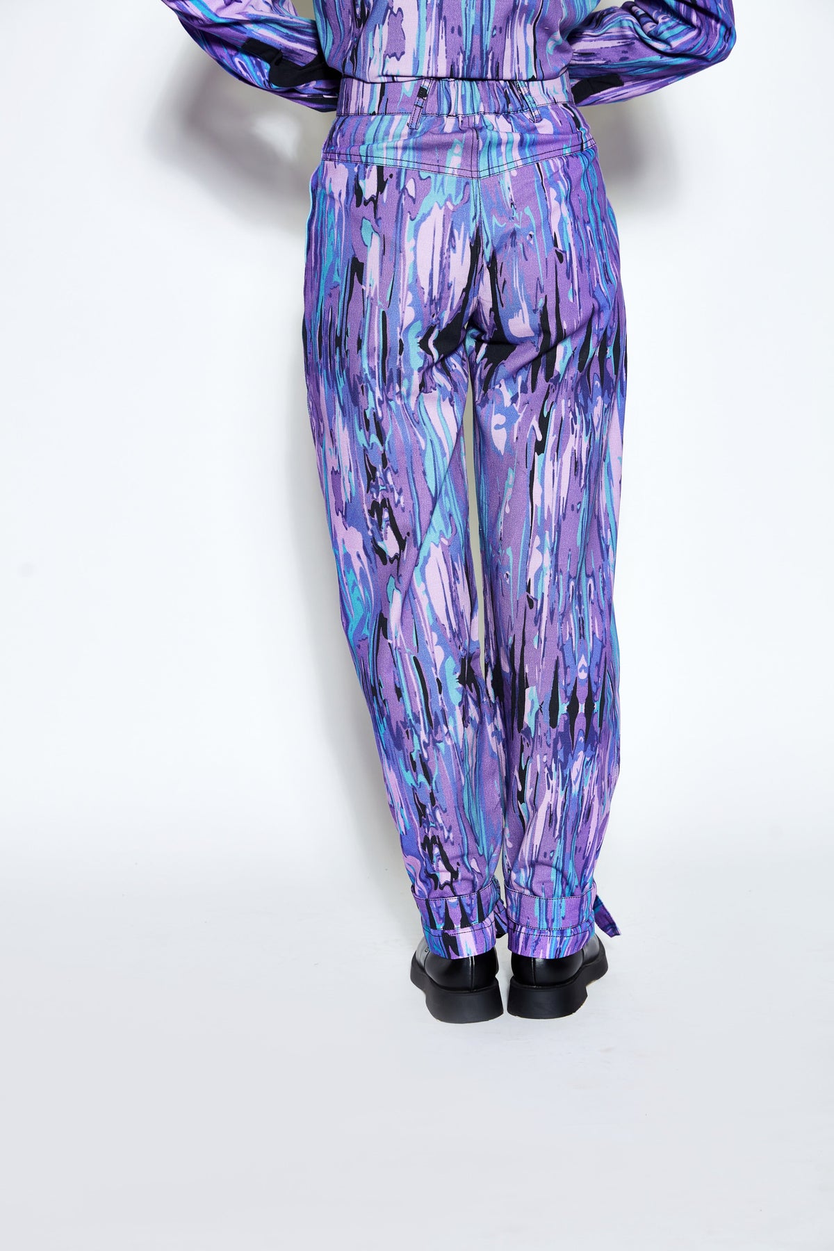 Abstract Print Twill Pants- Purple