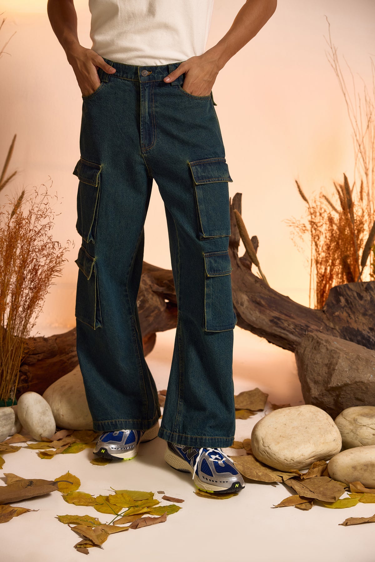 The Original- Straight Fit Cargo Jeans-Men