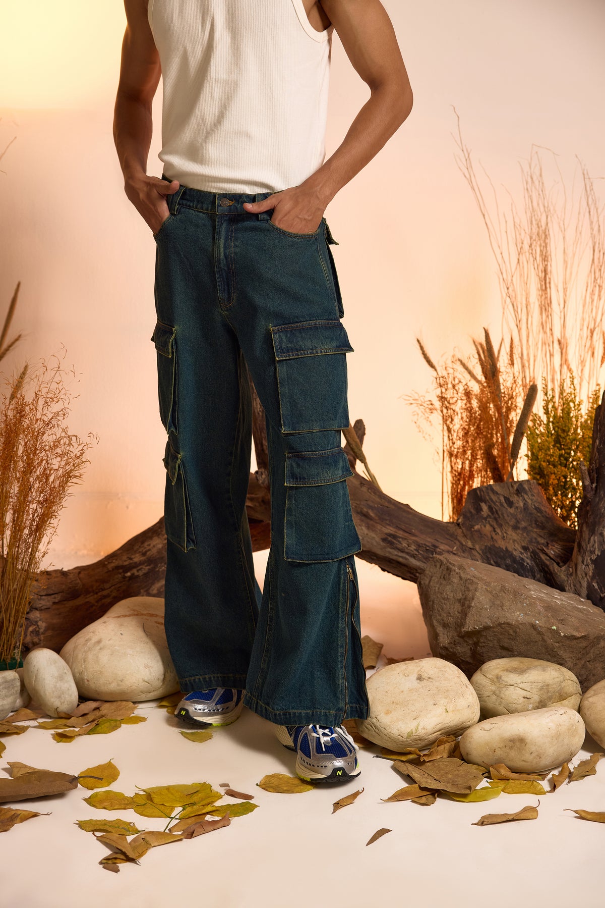 The Original- Straight Fit Cargo Jeans-Men