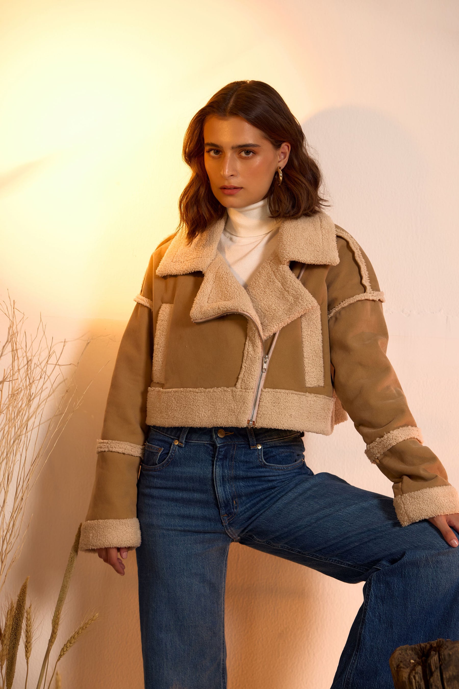 Notch Lapel Cropped Shearling Jacket