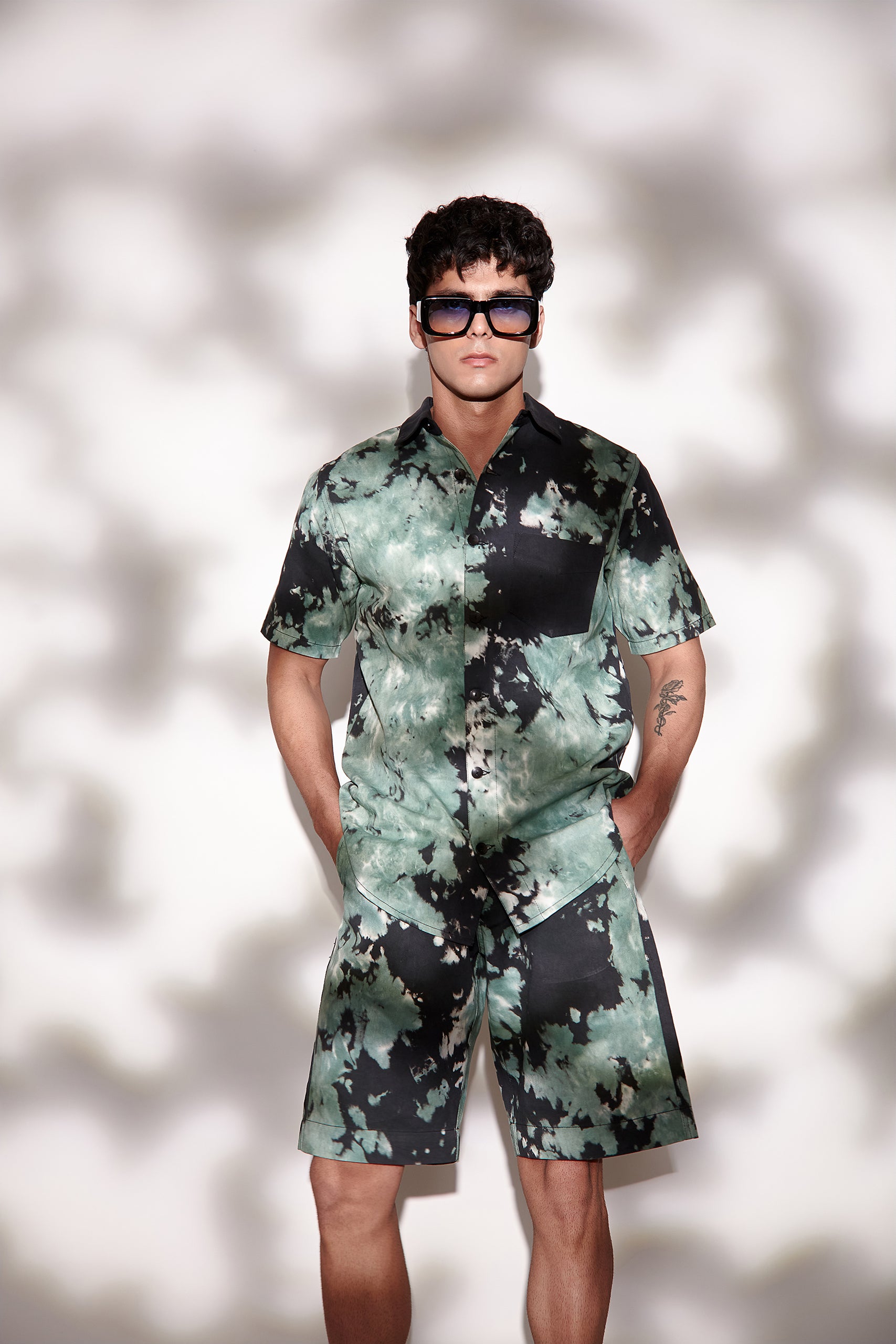 Tie & Dye Twill Men's Shirt and Shorts Set- Green & Black